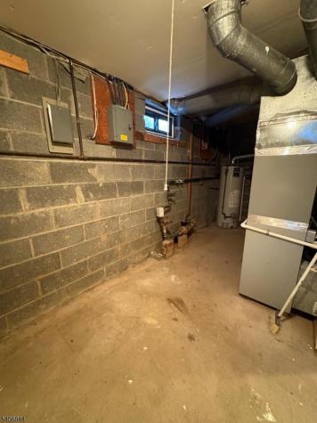 181 Long Hill Little Falls NJ 07424