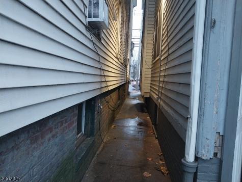 97 Easton Avenue New Brunswick NJ 08901
