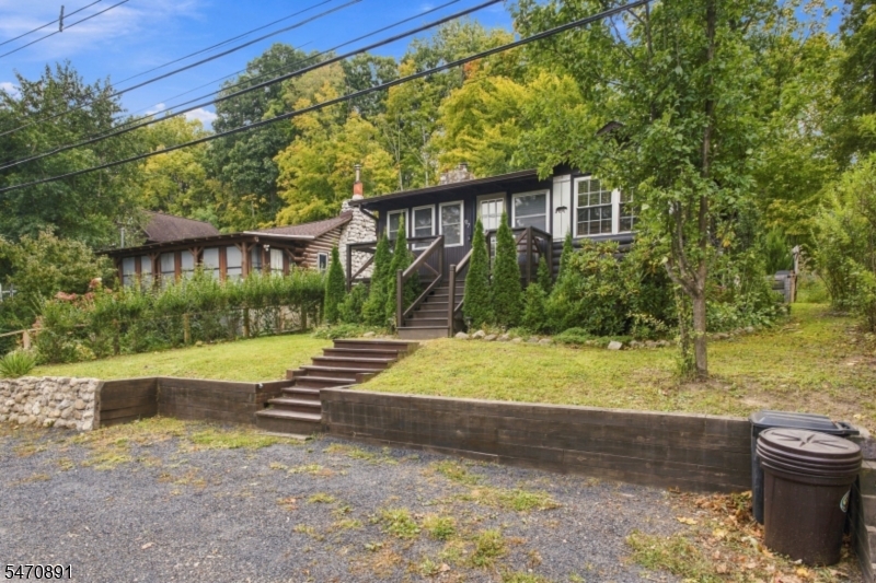 97 Lakeside Drive Vernon NJ 07461