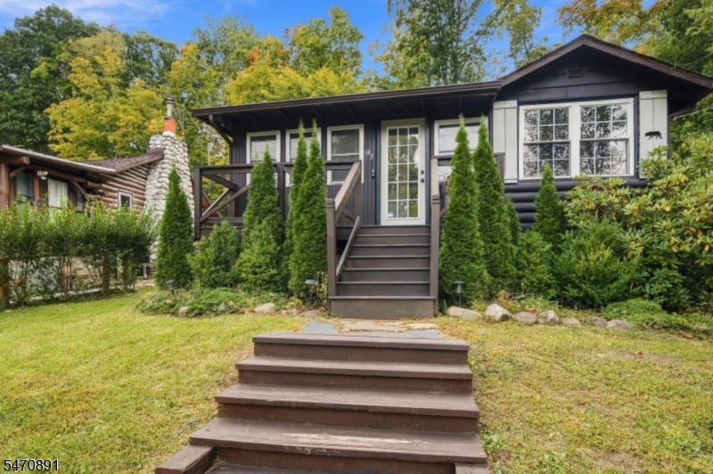 97 Lakeside Drive Vernon NJ 07461