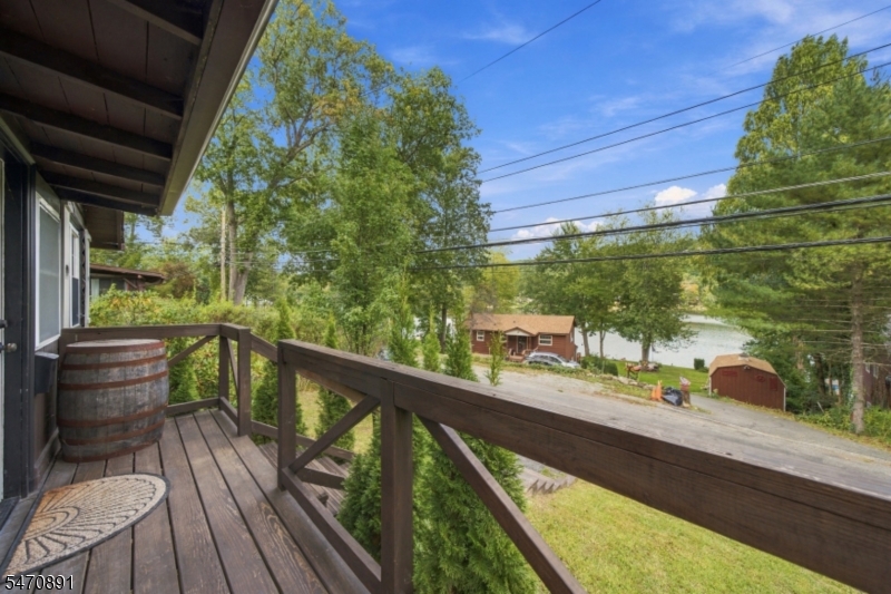 97 Lakeside Drive Vernon NJ 07461