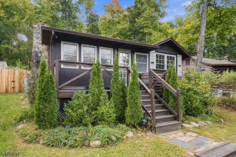 97 Lakeside Drive Vernon NJ 07461