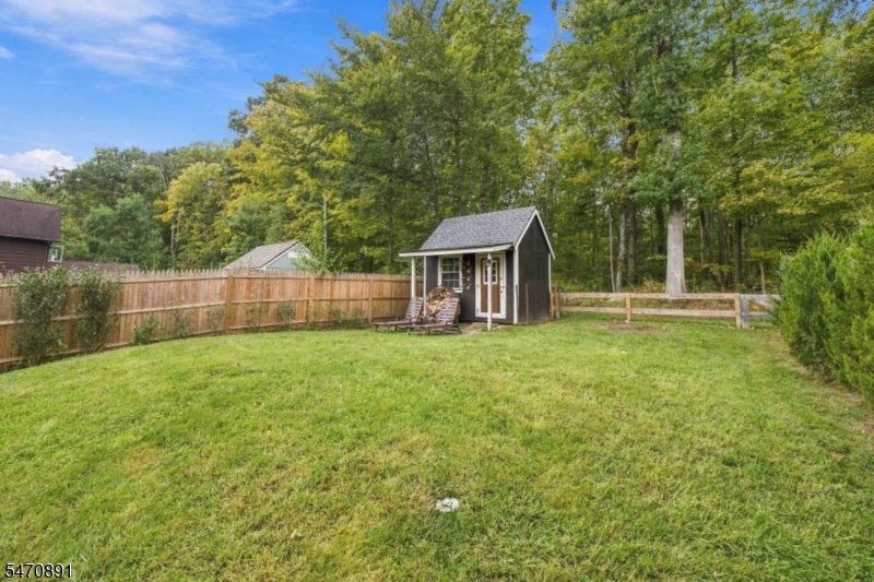 97 Lakeside Drive Vernon NJ 07461