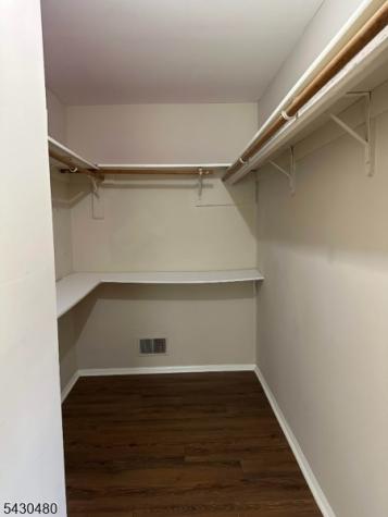 122 Crabapple Lane Franklin NJ 08823