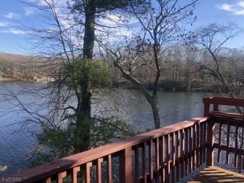 6 Jans Way Byram NJ 07821