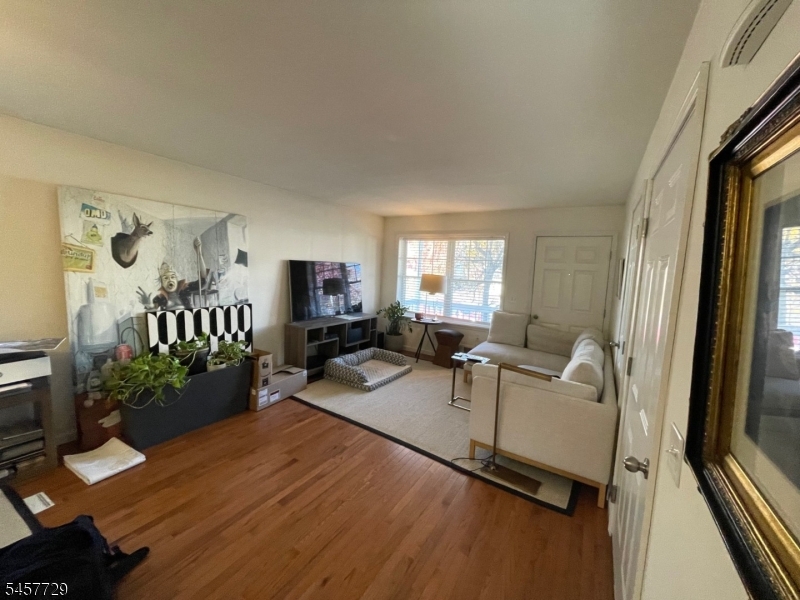 59 James Street Montclair NJ 07042