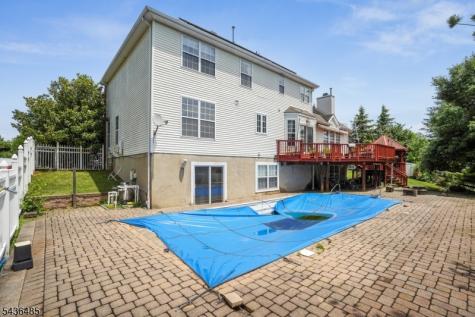 10 Crestwood Street Piscataway NJ 08854