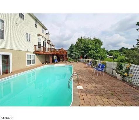 10 Crestwood Street Piscataway NJ 08854