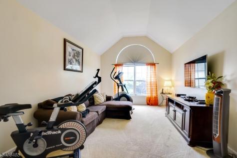 10 Crestwood Street Piscataway NJ 08854