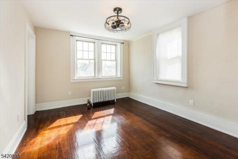 43 Pleasant Way Montclair NJ 07042