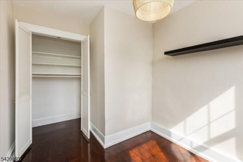 43 Pleasant Way Montclair NJ 07042