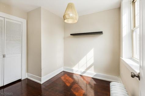 43 Pleasant Way Montclair NJ 07042