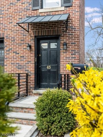 43 Pleasant Way Montclair NJ 07042