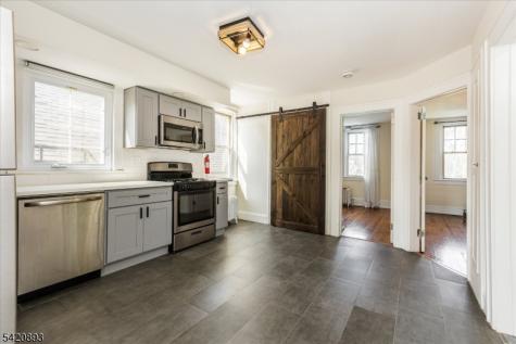 43 Pleasant Way Montclair NJ 07042
