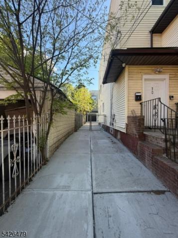 10 Tillinghast Street Newark NJ 07108
