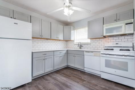 901 STUYVESANT-101 Union NJ 07083