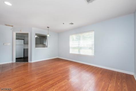 901 STUYVESANT-101 Union NJ 07083