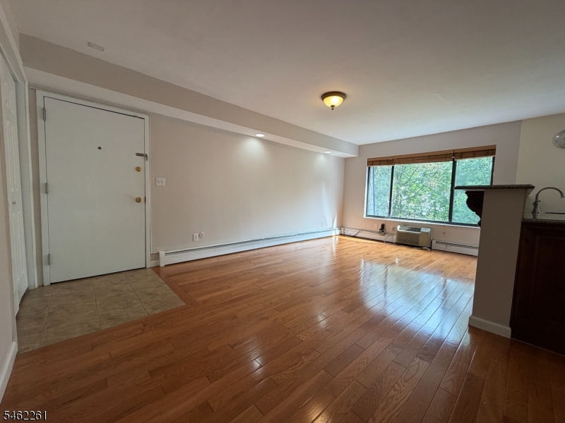 727 Joralemon Street Belleville NJ 07109