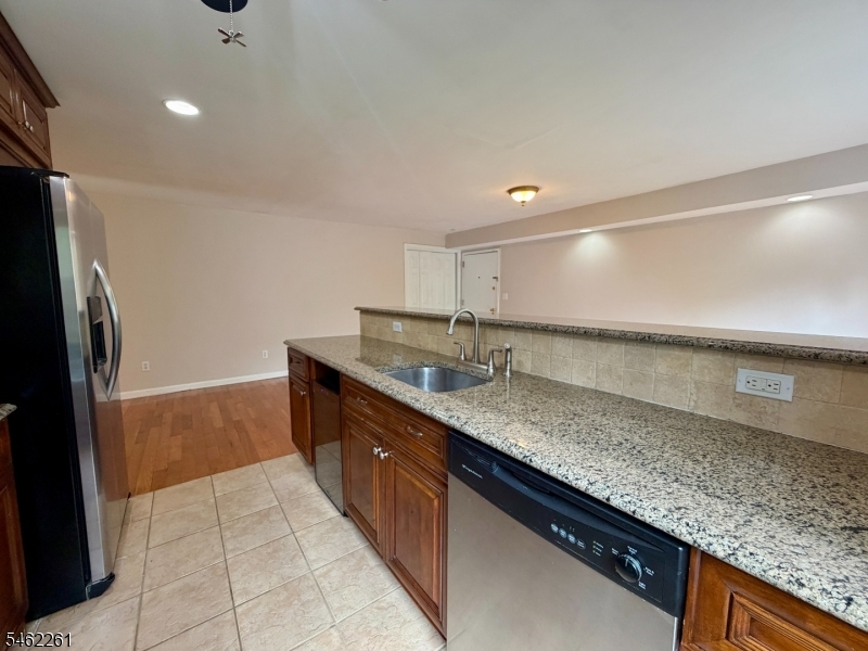 727 Joralemon Street Belleville NJ 07109