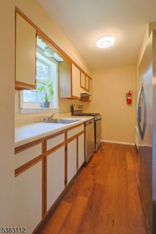 9 Wedgewood Drive Verona NJ 07044