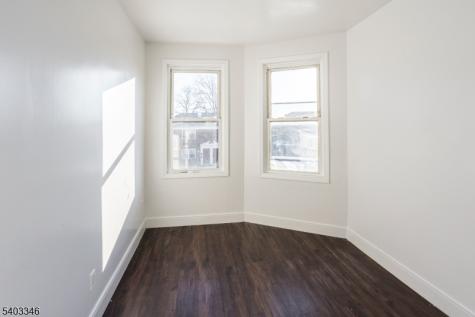 11 Ellington Street East Orange NJ 07017