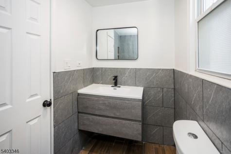 11 Ellington Street East Orange NJ 07017