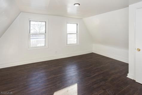 11 Ellington Street East Orange NJ 07017