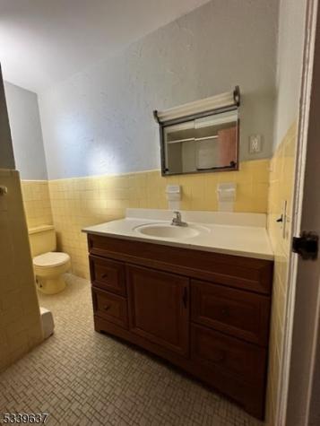 148 Newark Unit 3 Belleville NJ 07109