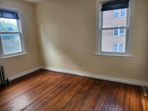 313 Leslie Street Newark NJ 07112