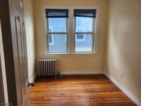 313 Leslie Street Newark NJ 07112