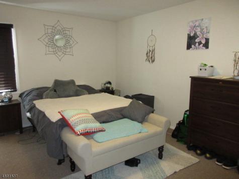 6 Flower Road Franklin NJ 08873