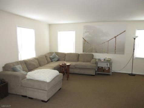 6 Flower Road Franklin NJ 08873
