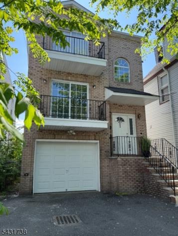 822 S 19th Street Newark NJ 07108