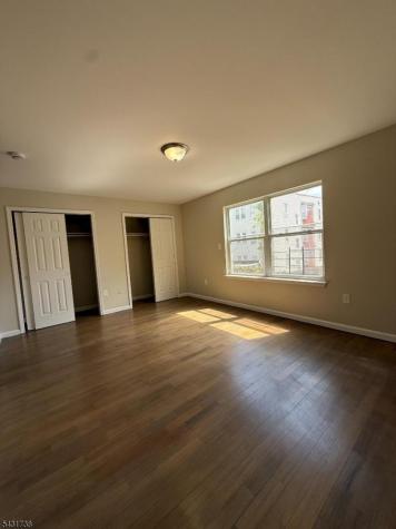 822 S 19th Street Newark NJ 07108