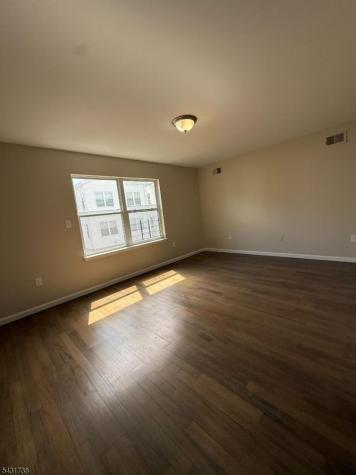 822 S 19th Street Newark NJ 07108