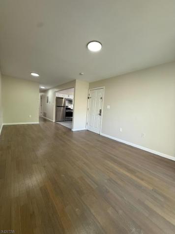 822 S 19th Street Newark NJ 07108