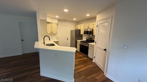 6001 Tudor Drive Pequannock NJ 07444