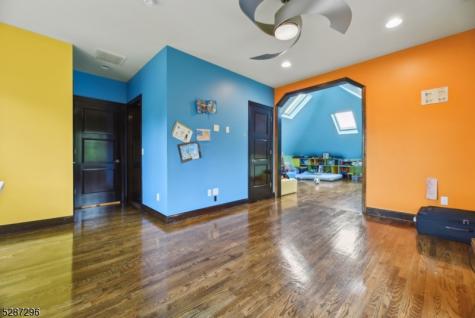 14 Michelle Lane Livingston NJ 07039
