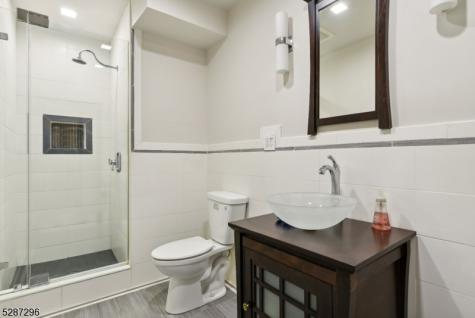 14 Michelle Lane Livingston NJ 07039
