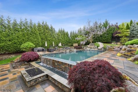 14 Michelle Lane Livingston NJ 07039