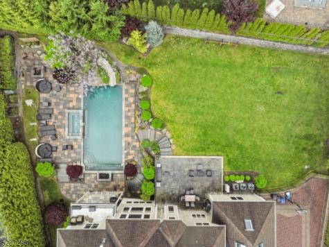 14 Michelle Lane Livingston NJ 07039