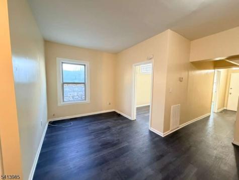 113 Delavan Avenue Newark NJ 07104