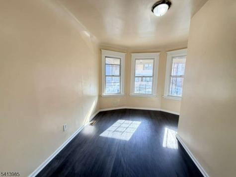 113 Delavan Avenue Newark NJ 07104