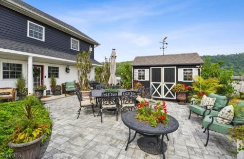 292 W Mill Road Washington NJ 07853