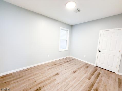 76 Bloomfield Avenue Paterson NJ 07503