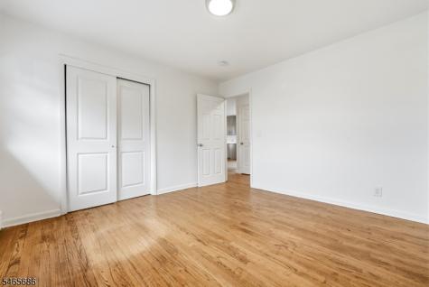15 Monroe Place Montclair NJ 07042