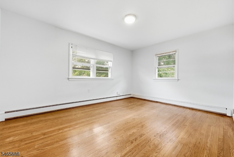 15 Monroe Place Montclair NJ 07042
