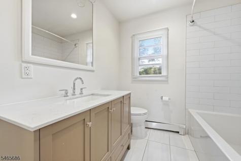 15 Monroe Place Montclair NJ 07042