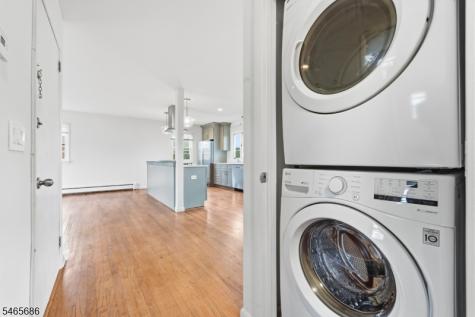 15 Monroe Place Montclair NJ 07042