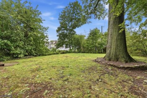 15 Monroe Place Montclair NJ 07042